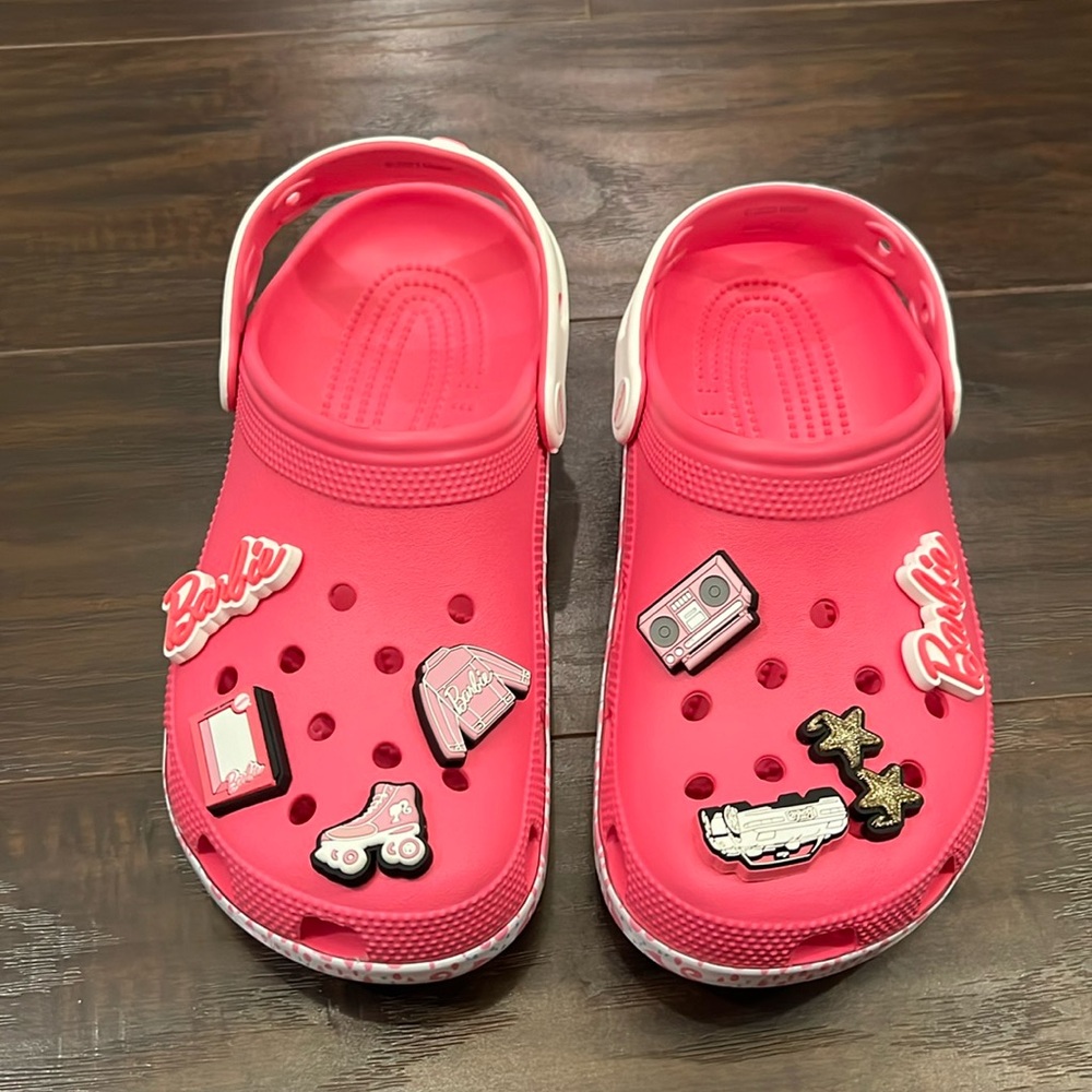 Barbie Crocs 💕💕